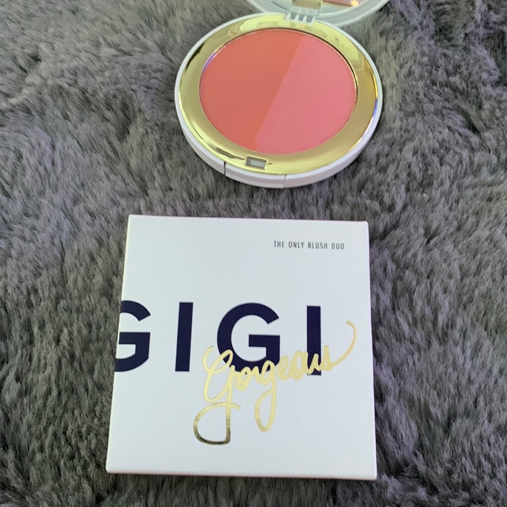Gigi Gorgeous The only blush duo